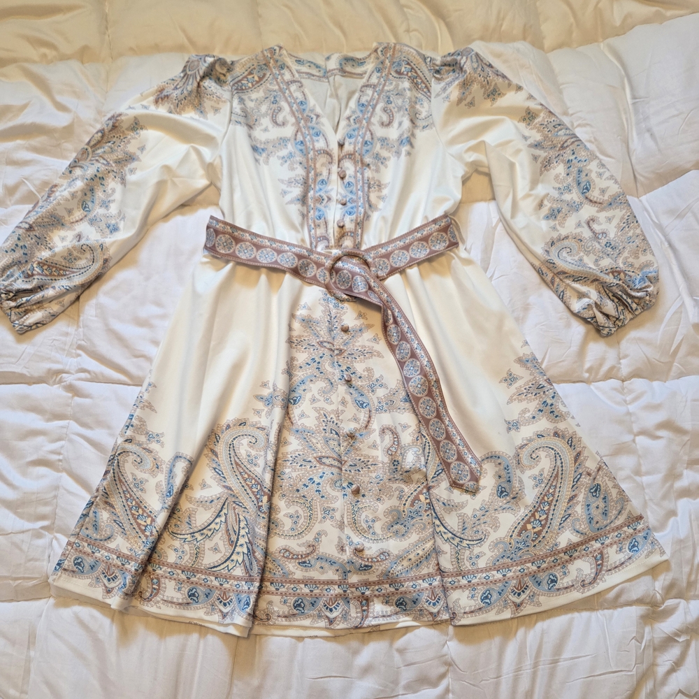 Elegant Paisley Womens Dress - Cream and Blue